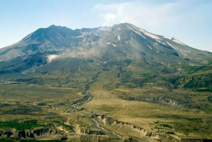 Astonishing wonders truly unbelievable and captivating shots - #2 Post-Eruption Mount St. Helens Landscape After 1980 Disaster