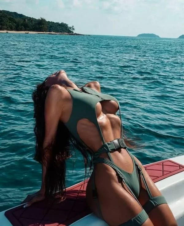 Irresistible underboobs that tease to perfection - #2 