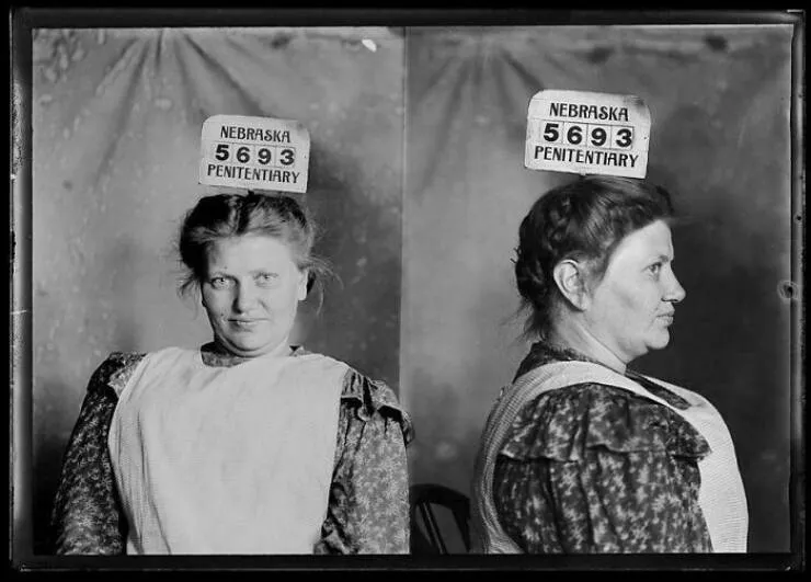 Moments vintage qui ont tres mal vieilli - #15 Photo de 1903 : elle volait les hommes en s’évanouissant sur eux