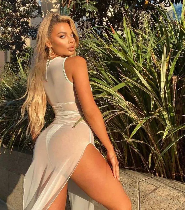 Scorching sundresses that leave nothing to the imagination - #27 