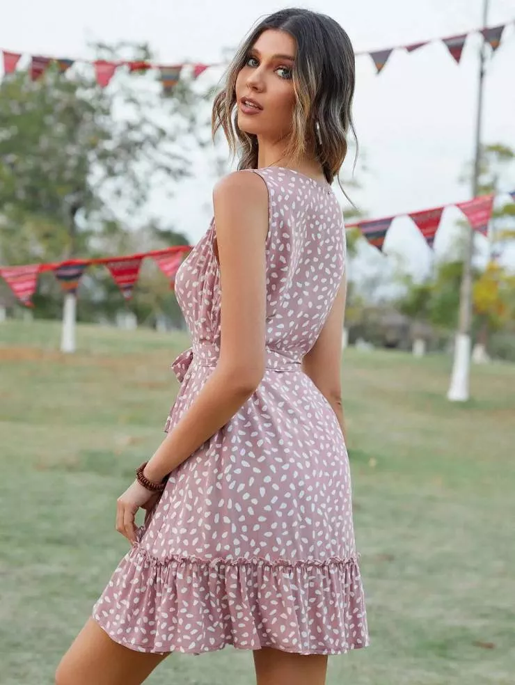 Scorching sundresses that leave nothing to the imagination - #38 