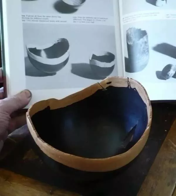 Coincidences reelles qui defient la logique - #4 Tourneur sur bois retrouve un bol de son enfance—c’était le sien