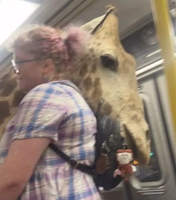 The craziest moments ever caught in subways - #10 