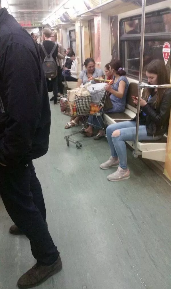 The craziest moments ever caught in subways - #36 