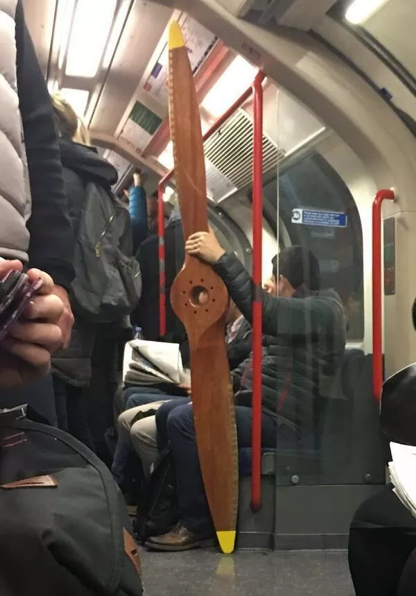 The craziest moments ever caught in subways - #6 
