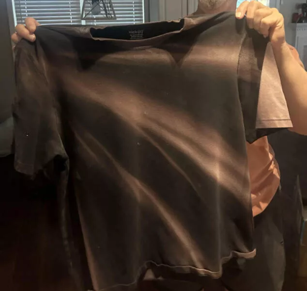 Striking photos youll instantly want to show others - #2 22 Years Of Sun Damage On A Shirt Striking photos youll instantly want to show others - #2 22 Years Of Sun Damage On A Shirt