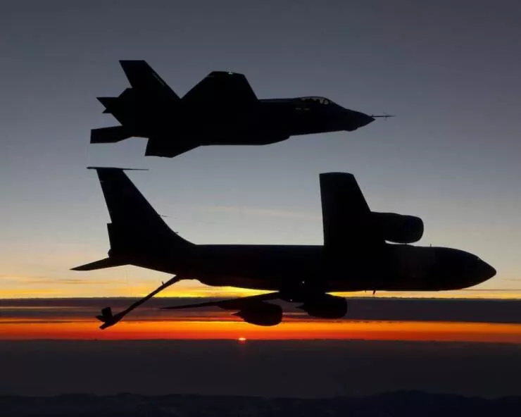 Approvisionnement en vol synchronisation parfaite dans le ciel - #10 