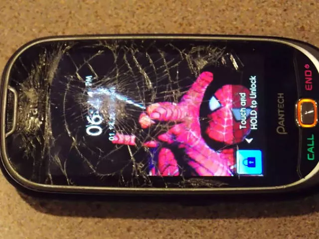 Top 20 wallpapers for cracked screens - #4 
