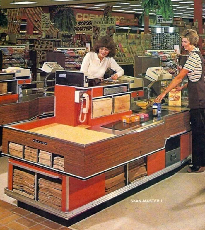 Vintage items that were all the rage back then - #13 Vintage 1970s Grocery Checkout with Brown Paper Bags