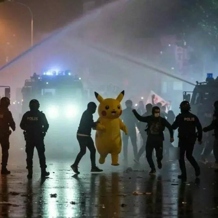 The internet unleashed one crazy pic at a time - #32 