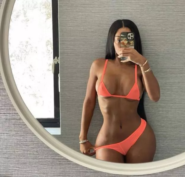 Scorching selfies that ignite desire - #8 