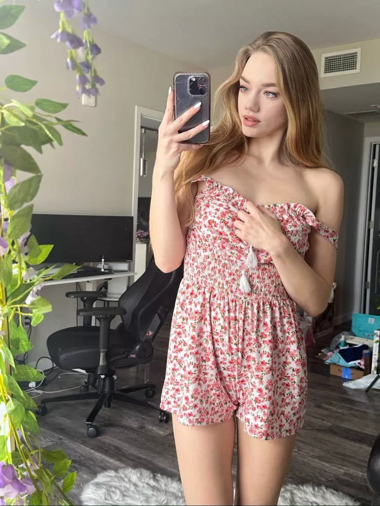 Sundresses that tease and tempt - #11 