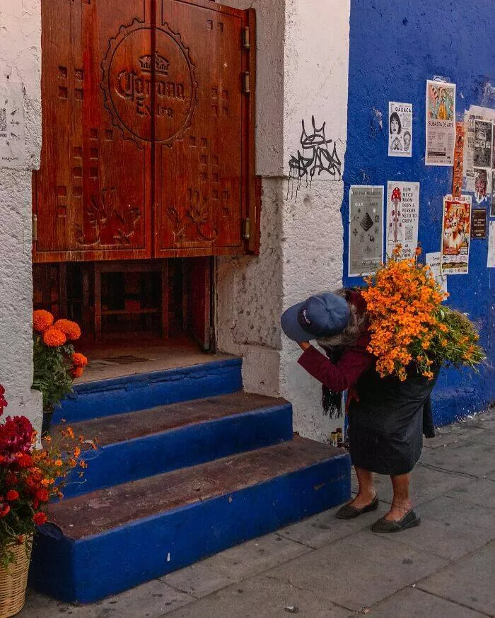 Silent tales from streets worldwide - #17 