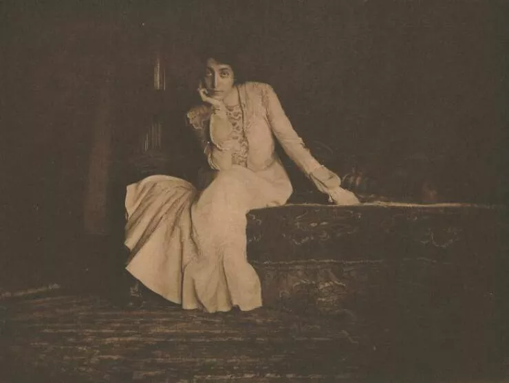 Vintage vixens power poise in 1900s glam - #7 Ann Pennington’s Iconic 1920 Look in Vanity Fair