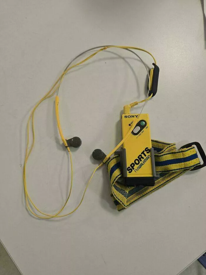 Intriguing photos with amazing stories - #22 Coworker Still Rocks a Vintage Sony FM Walkman from the '80s
