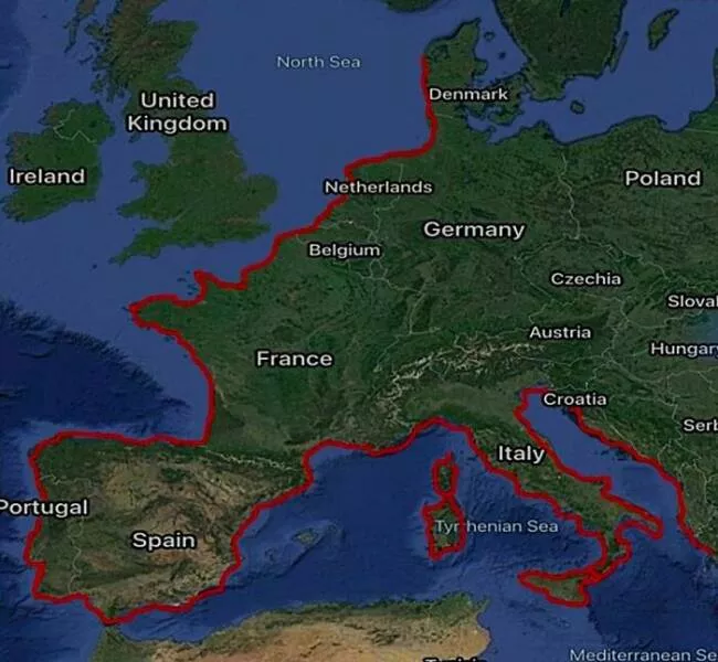 Ridiculously useless maps youll love anyway - #16 If the Great Wall Surrounded All of Europe’s Coastlines