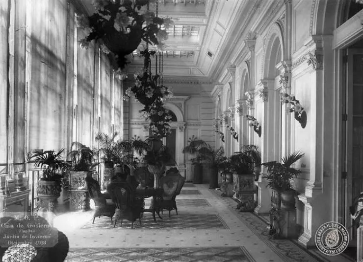 Vintage photos uncovering hidden world stories - #2 Elegant Interior of Buenos Aires’ Pink House, 1923