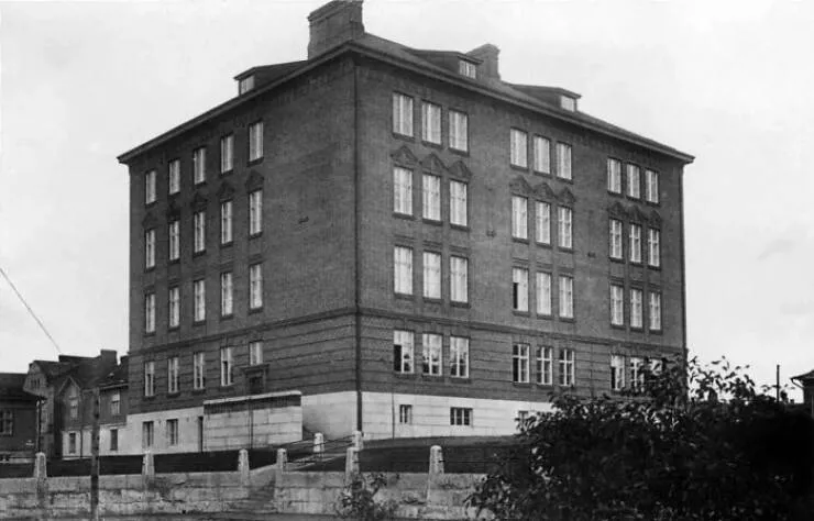 Vieilles photos qui revelent les histoires cachees du monde - #29 Élèves à l’école de filles de Tampere, Finlande, 1924
