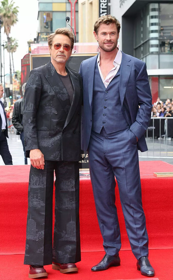 Celebrities taller than youd expect - #18 Chris Hemsworth