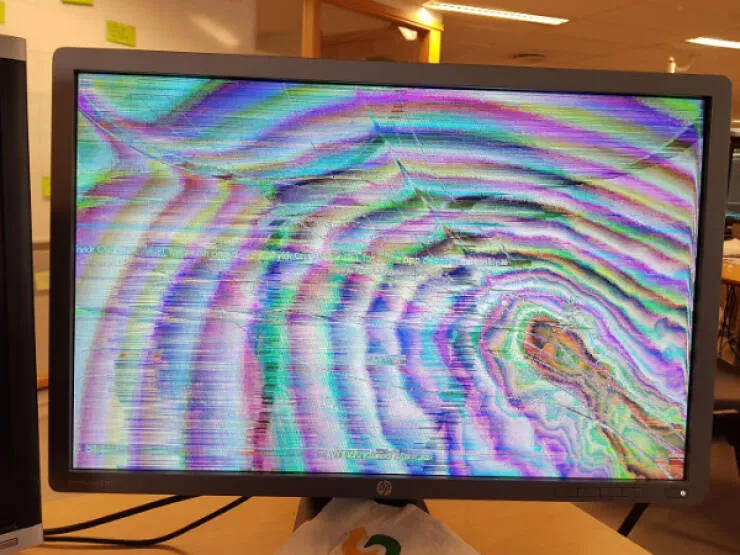 Work the neverending sequel - #15 My work monitor is having a bad day.