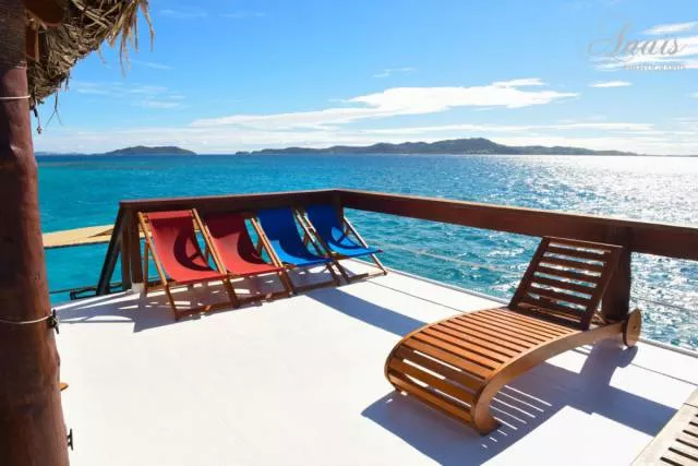 Floating bar and pizzeria in fiji - #16 