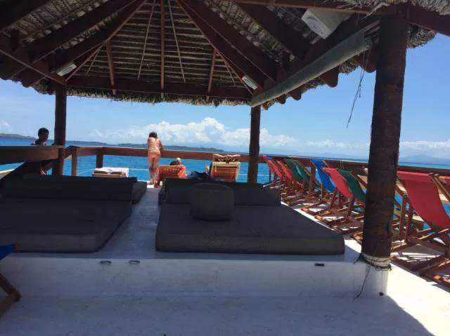 Floating bar and pizzeria in fiji - #23 