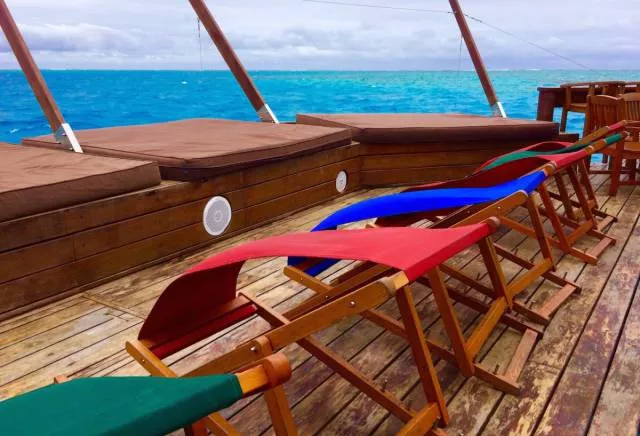 Floating bar and pizzeria in fiji - #25 