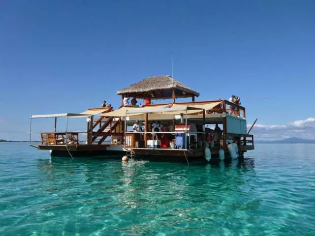 Floating bar and pizzeria in fiji - #29 