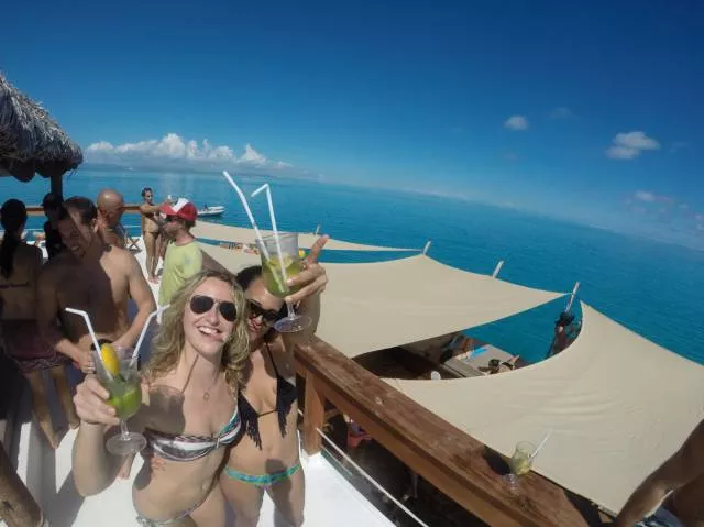 Floating bar and pizzeria in fiji - #38 