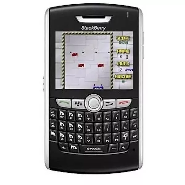 Throwback trends that vanished without a trace - #3 Claiming BlackBerry beat iPhone because of BBM and Brick Breaker Throwback trends that vanished without a trace - #3 Claiming BlackBerry beat iPhone because of BBM and Brick Breaker