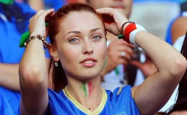 Les supportrices les plus hot - #14 