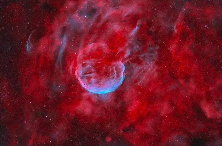 Voyage visuel a travers les merveilles cosmiques de lunivers - #11 Abell 85 : un fruit cosmique parmi les étoiles