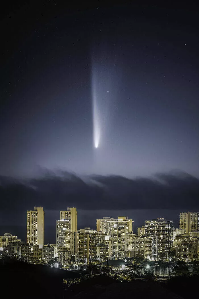 Spectacular space photography that captures distant galaxies - #13 A Comet Shining Brightly Over Hawaiian Shores