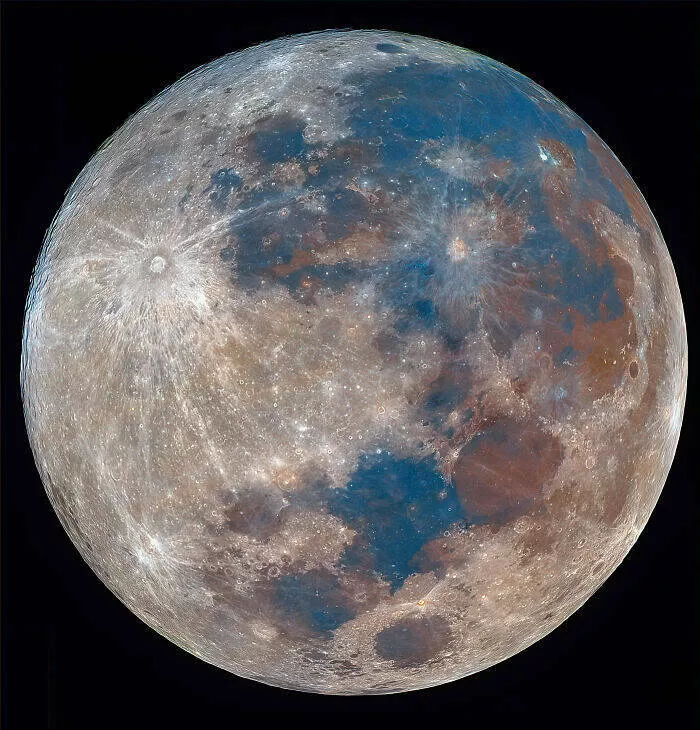 Voyage visuel a travers les merveilles cosmiques de lunivers - #2 Dernière super-Lune de 2024 immortalisée en beauté