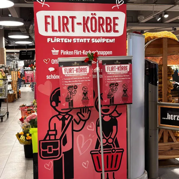 Moments fascinants captures sur photo - #9 Au supermarché, les paniers indiquent si tu es célibataire et prêt à flirter.