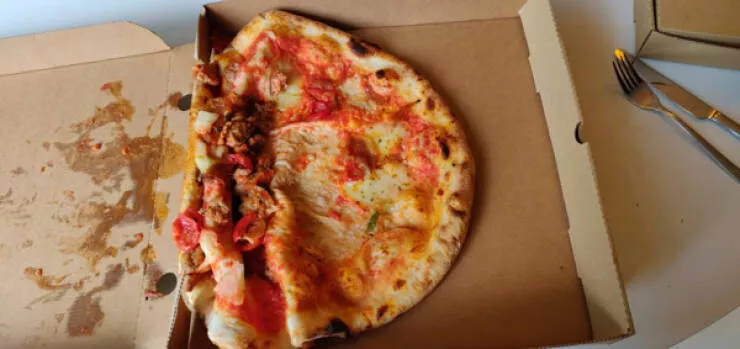 Quand le livreur devient acteur de comedie - #28 Pizzas empilées de travers, repas prêt à s’effondrer