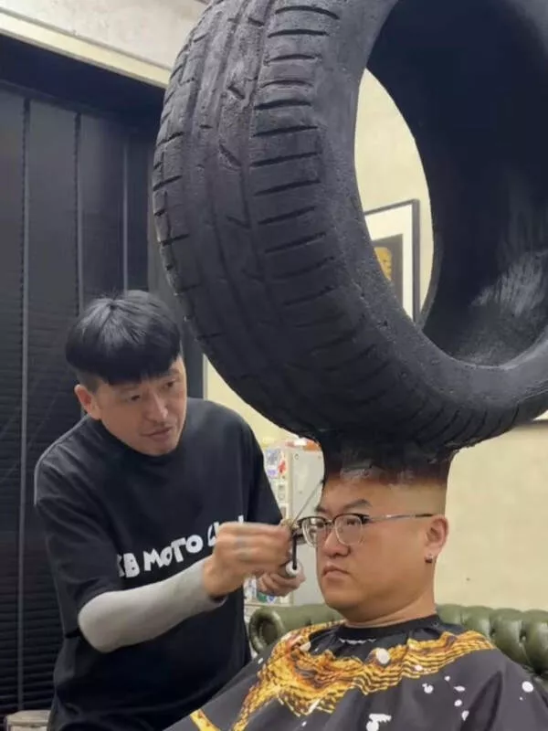 Photos that make you wonder what happened - #17 