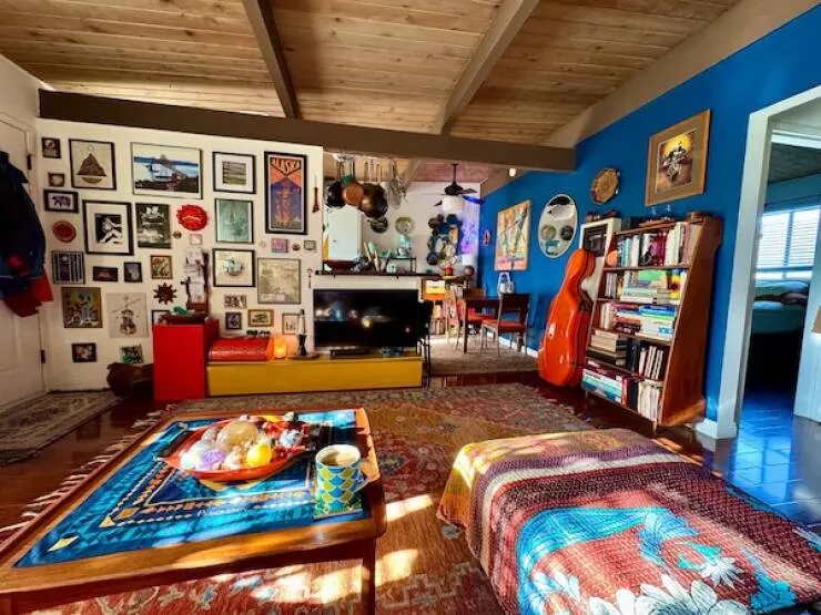 Interieurs maximalistes qui explosent de couleurs le chic du desordre organise - #23 