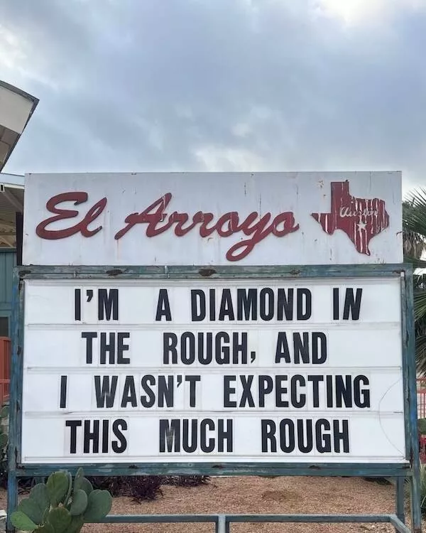 Hilarious el arroyo signs that always hit the spot where road warnings become comedy gold - #16 