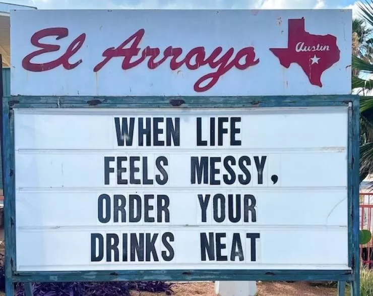 Hilarious el arroyo signs that always hit the spot where road warnings become comedy gold - #23 