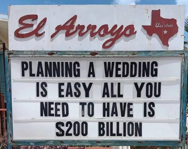Hilarious el arroyo signs that always hit the spot where road warnings become comedy gold - #3 