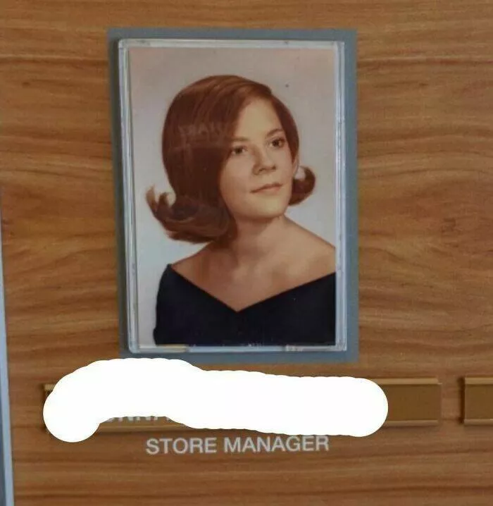 Timeless moments ordinary days in the 50s - #12 This Young Managers 50's Style Glamour Shot