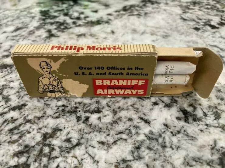 Instants saisis des annees 50 une vie ordinaire - #29 Le luxe d'une cigarette avec son repas en vol, années 50