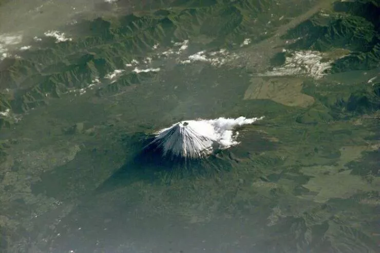 Fascination geographique les merveilles de la terre - #3 Le Mont Fuji vu depuis la Station Spatiale Internationale