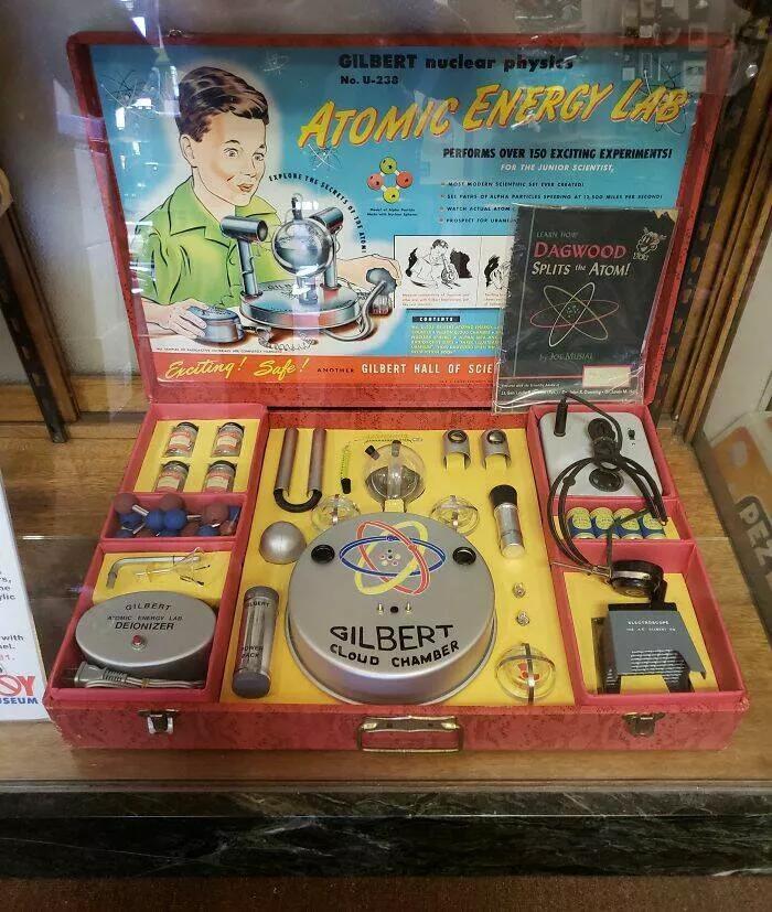 Timeless moments ordinary days in the 50s - #10 The banned science toy that cost a fortune in 1951