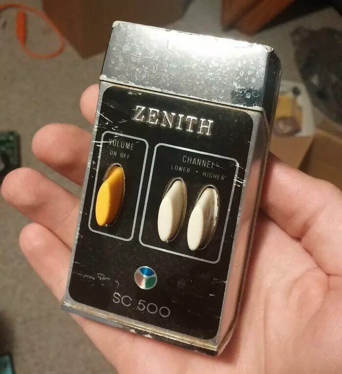 Timeless moments ordinary days in the 50s - #23 Retro tech fans will love this ultrasonic TV remote