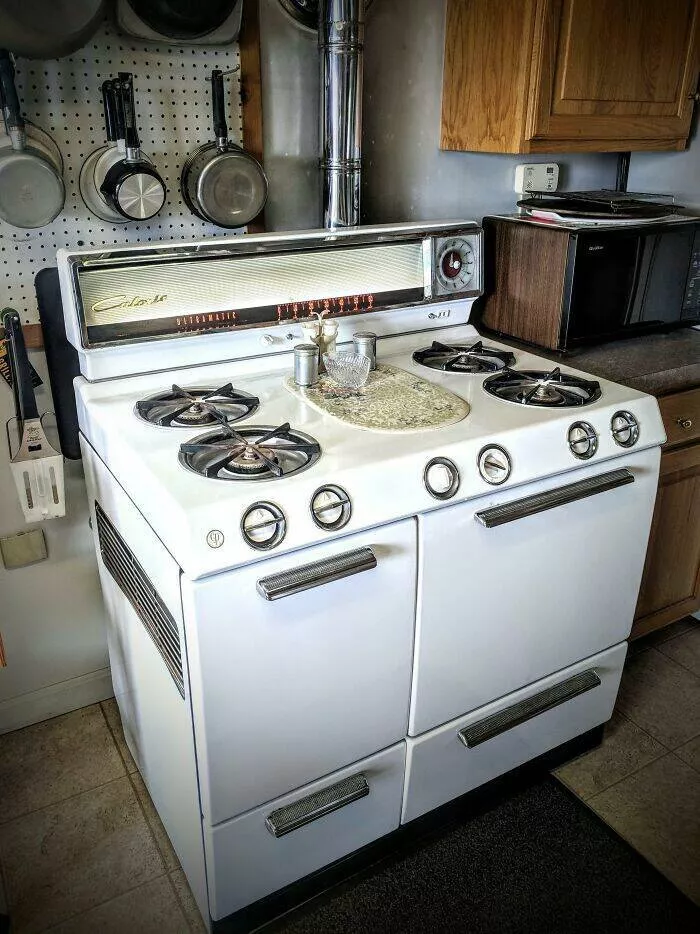 Instants eternels la vie ordinaire des annees 50 - #8 La cuisinière de mon grand-père, en service depuis 1958