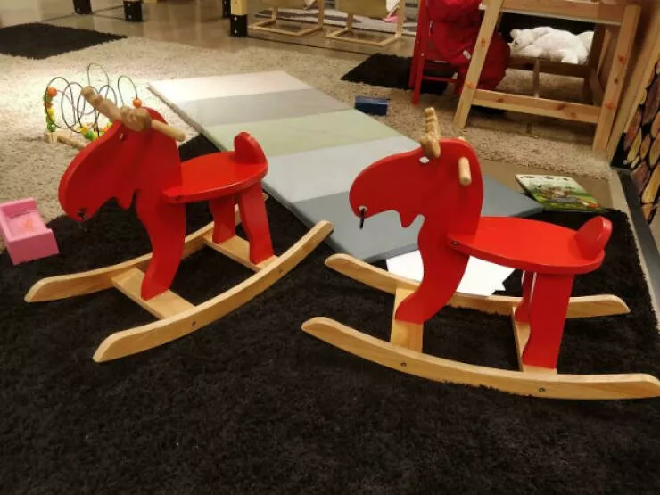Tresors du monde des trouvailles uniques et rares - #12 In Finland, we have rocking mooses instead of rocking horses