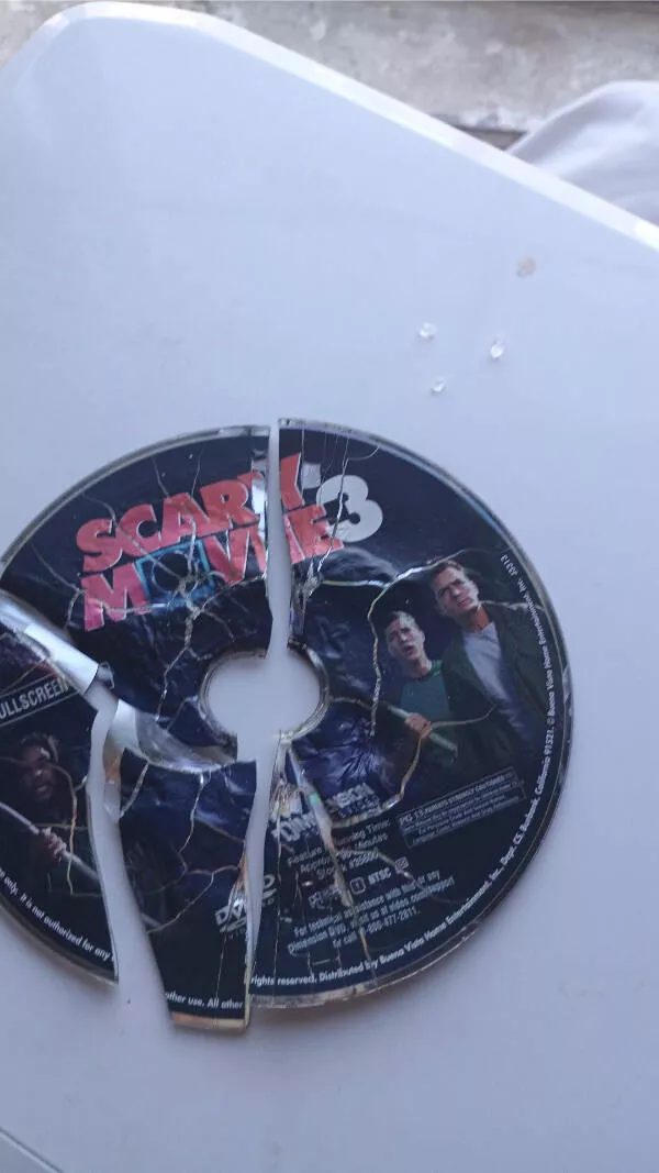When everything goes wrong - #6 My DVD player melted my disc into a plastic mess When everything goes wrong - #6 My DVD player melted my disc into a plastic mess