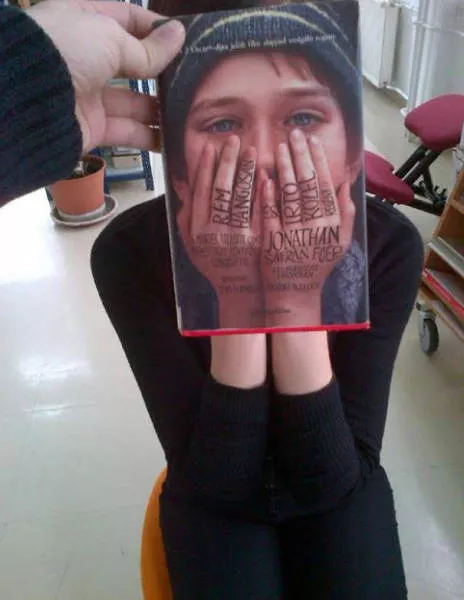 Optical illusions in book covers - #17 